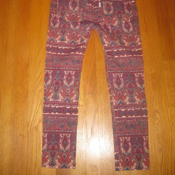 Somedays Lovin Paisley Print Capri Skinny Jeans - Picture 5 of 8